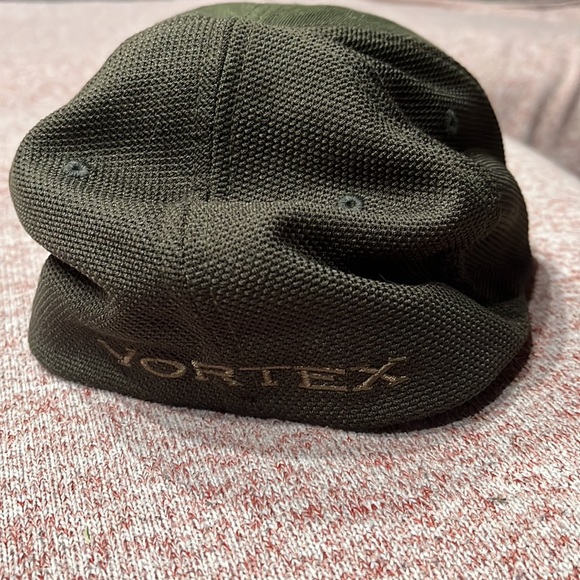 Men’s vortex hat 🧢 - Picture 2 of 3